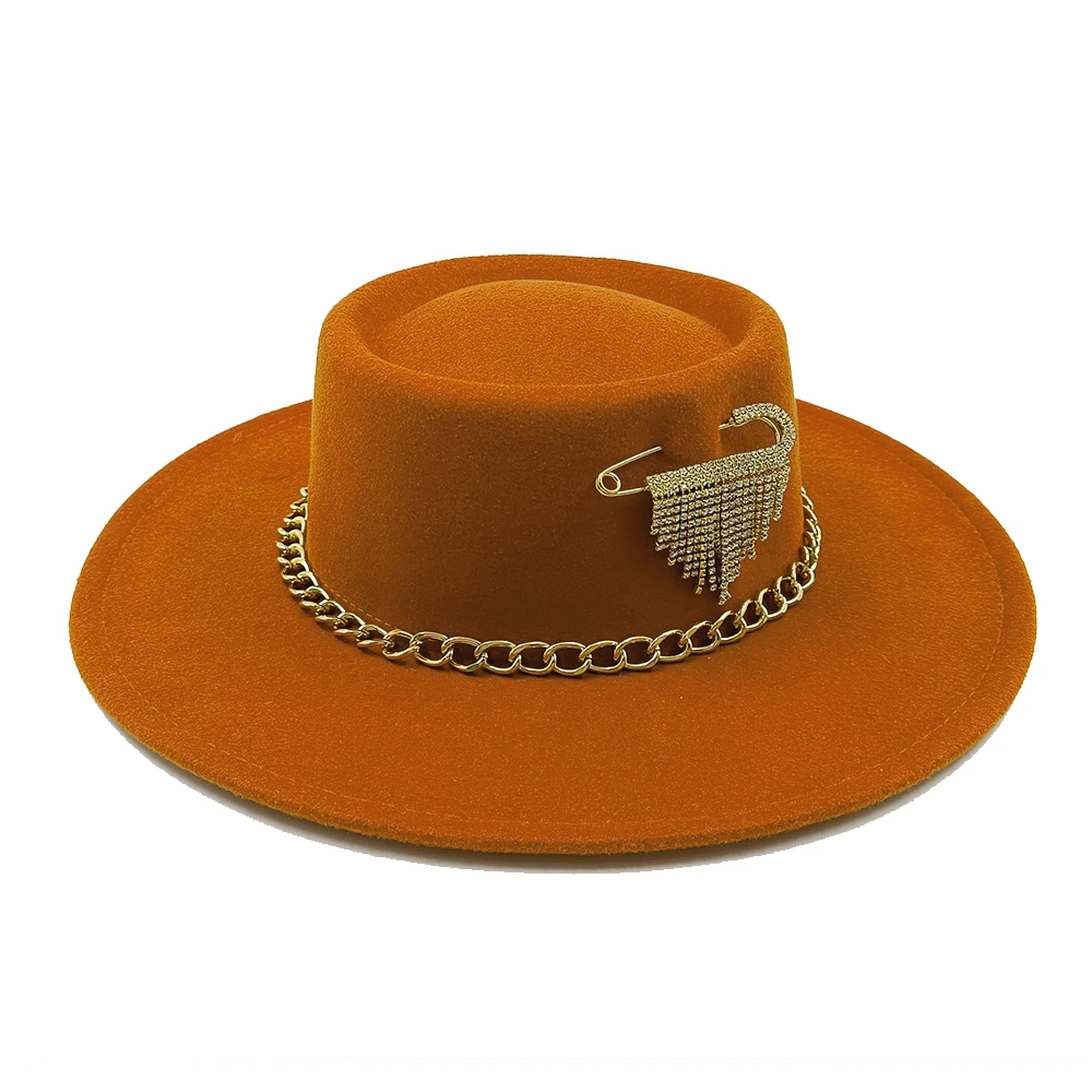 Chapeau En Laine Avec Chainette Et épingle Décoratives – Image 4