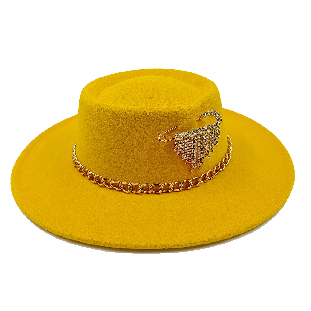 Chapeau En Laine Avec Chainette Et épingle Décoratives – Image 3