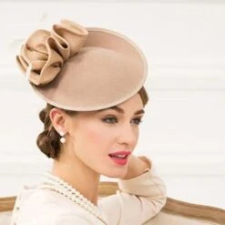 Chapeau Mariage Britannique Avec Fleur Vintage