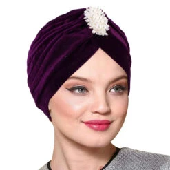 Turban Chimio En Velours Avec Bijoux En Perles